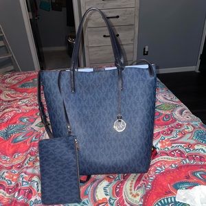 Michael Kors crossbody/tote